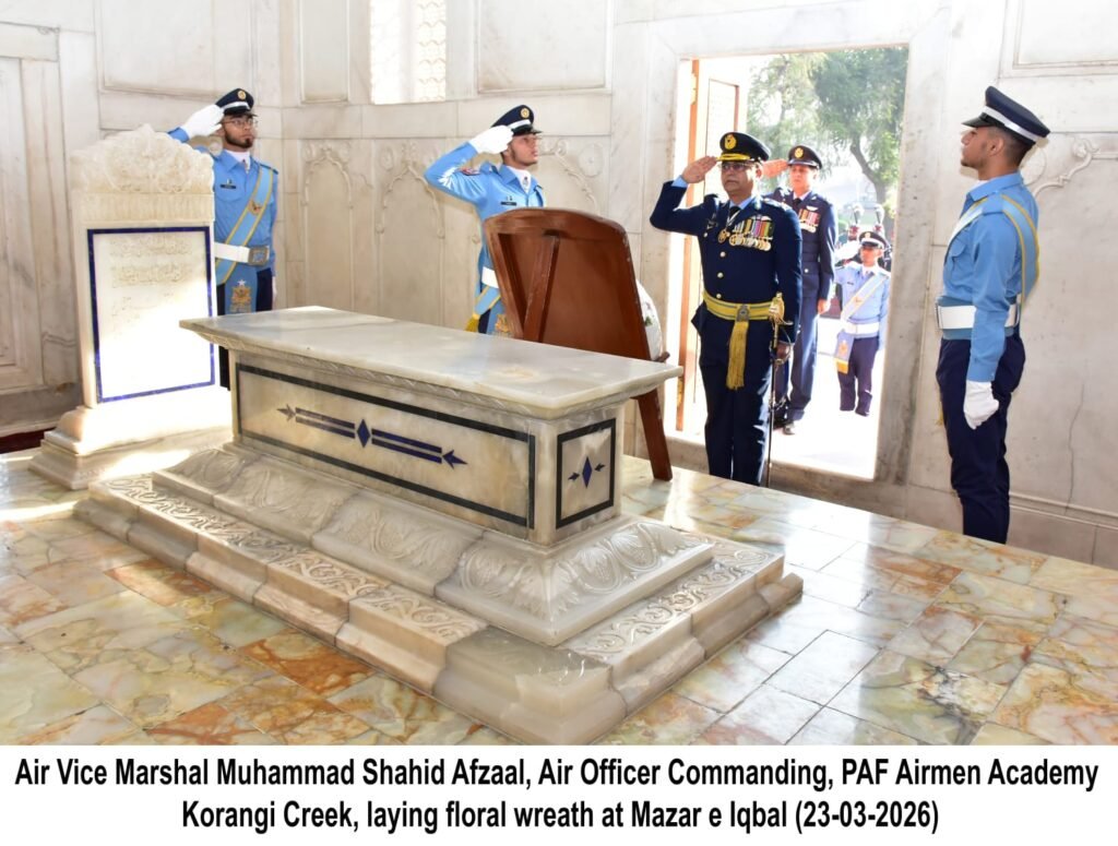 PAF Contingent Takes Charge of Guard Duties at Mazar-e-Iqbal on Pakistan Day